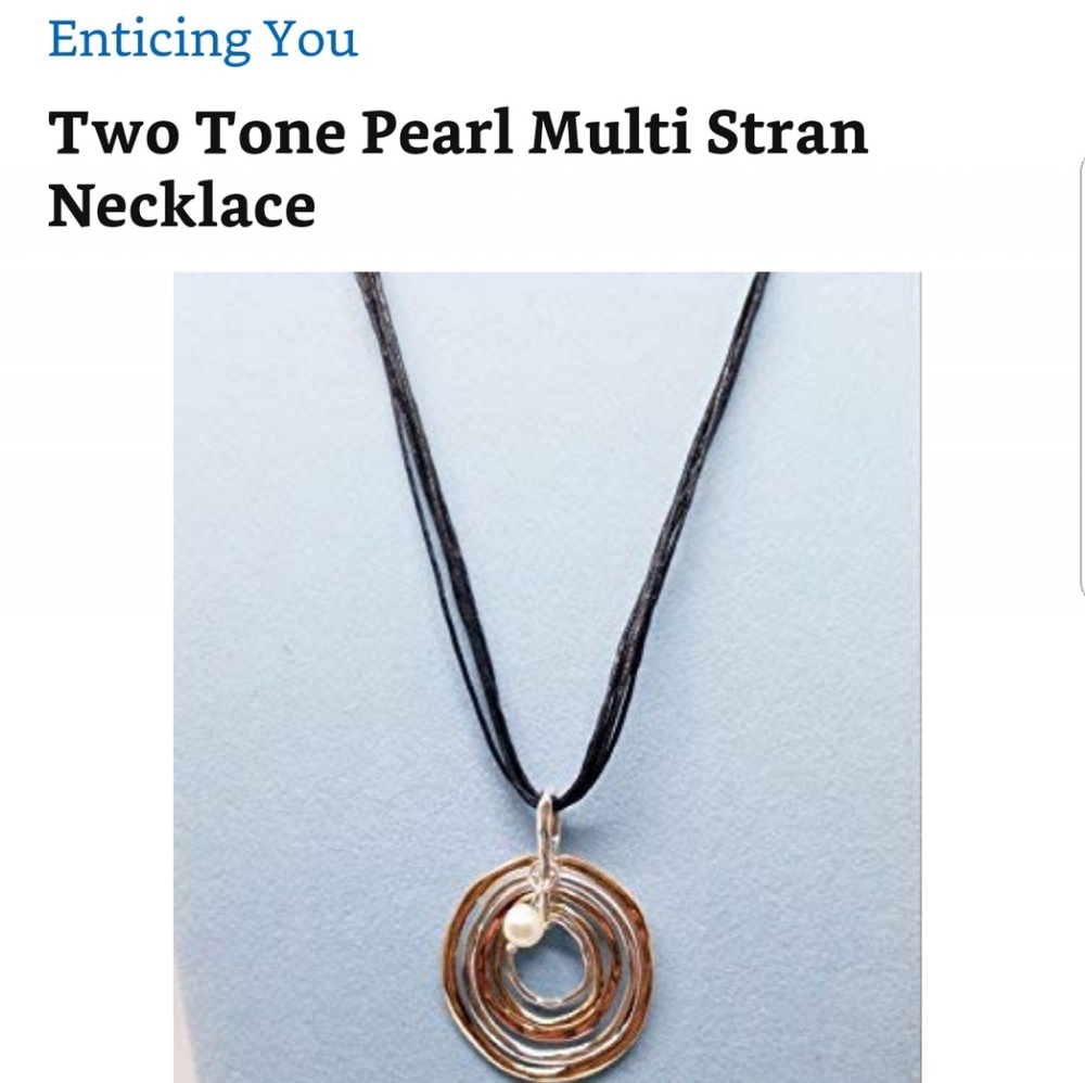 Two tone freshwater pearl accent necklace